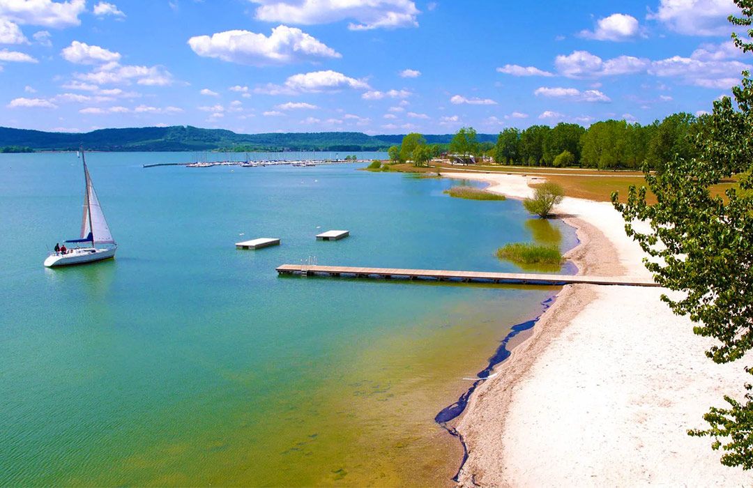 Domaine La Buissonniere - Maison d’hôtes de charme près de Metz en Moselle, Lorraine, France - A découvrir aux alentours - Lac de Madine