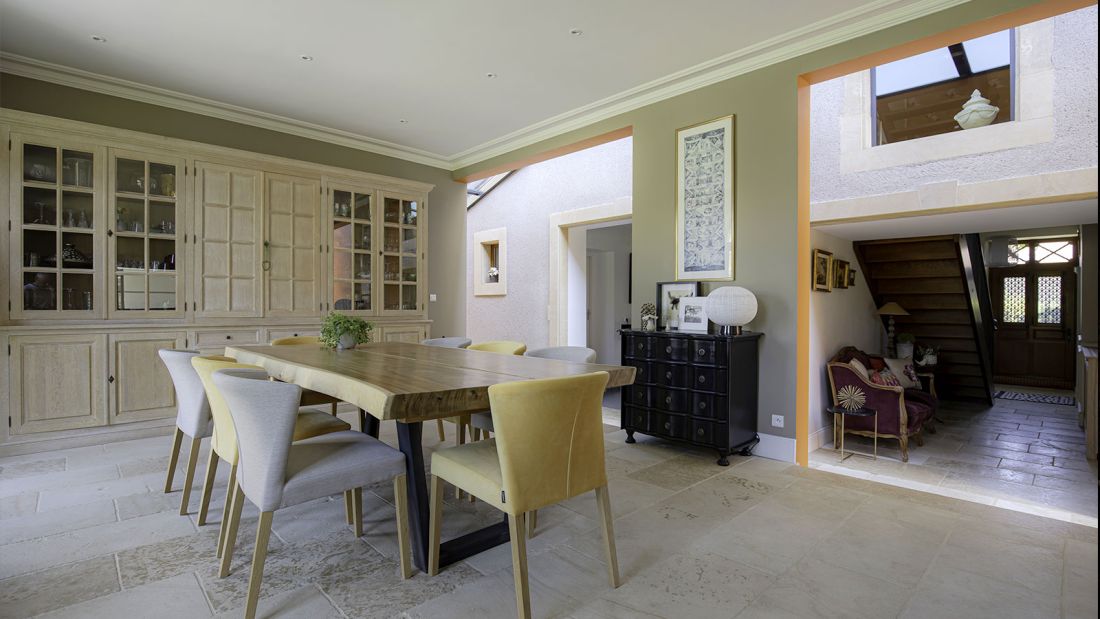 Domaine La Buissonnière - Maison d’hôtes de charme près de Metz en Moselle, Lorraine, France - Vue de la salle à manger